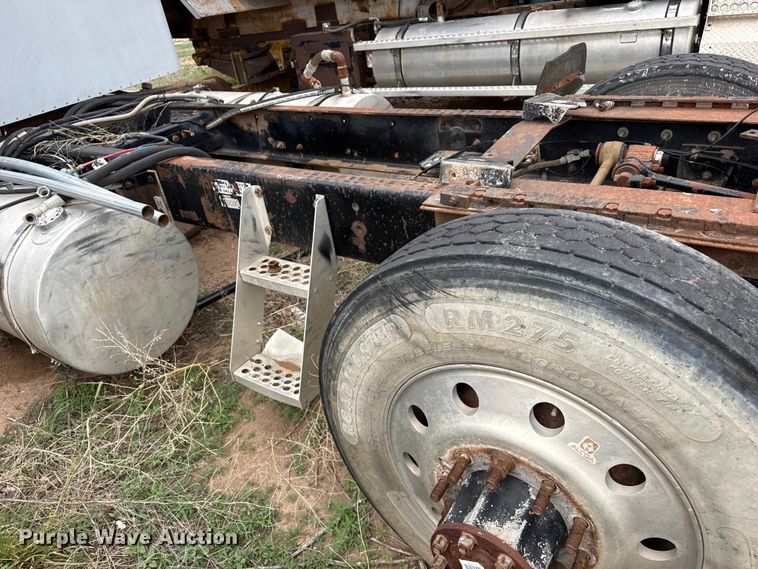 image for item FB6805 1997 Kenworth W900B semi truck