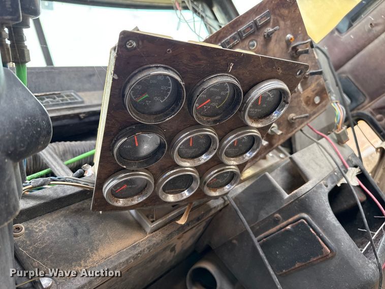 image for item FB6805 1997 Kenworth W900B semi truck