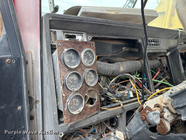 image for item FB6805 1997 Kenworth W900B semi truck