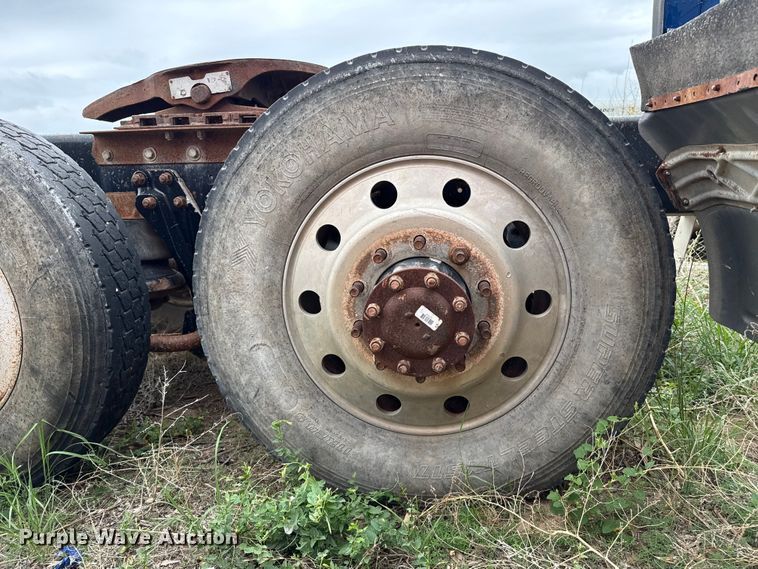 image for item FB6805 1997 Kenworth W900B semi truck