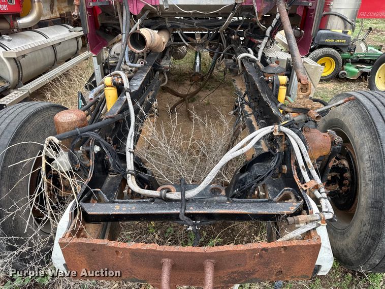 image for item FB6807 1997 Western Star 4964EX truck cab and chassis