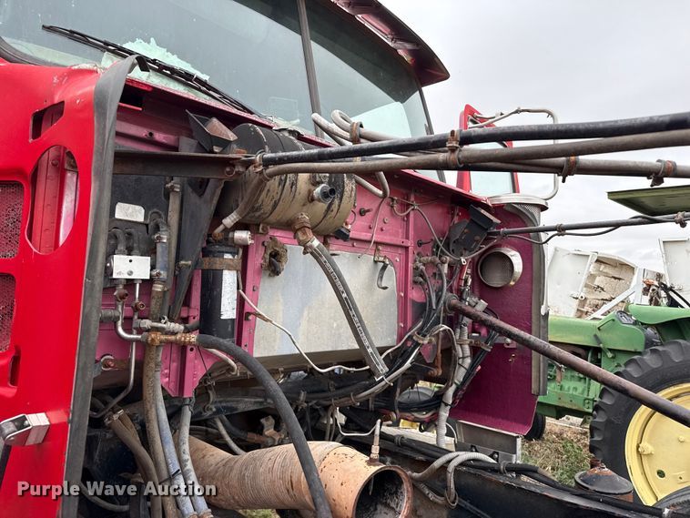 image for item FB6807 1997 Western Star 4964EX truck cab and chassis