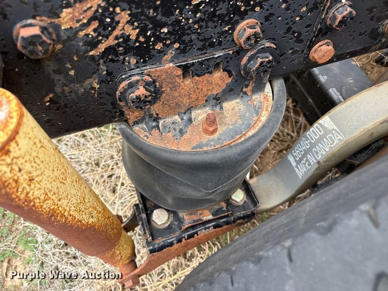 image for item FB6807 1997 Western Star 4964EX truck cab and chassis
