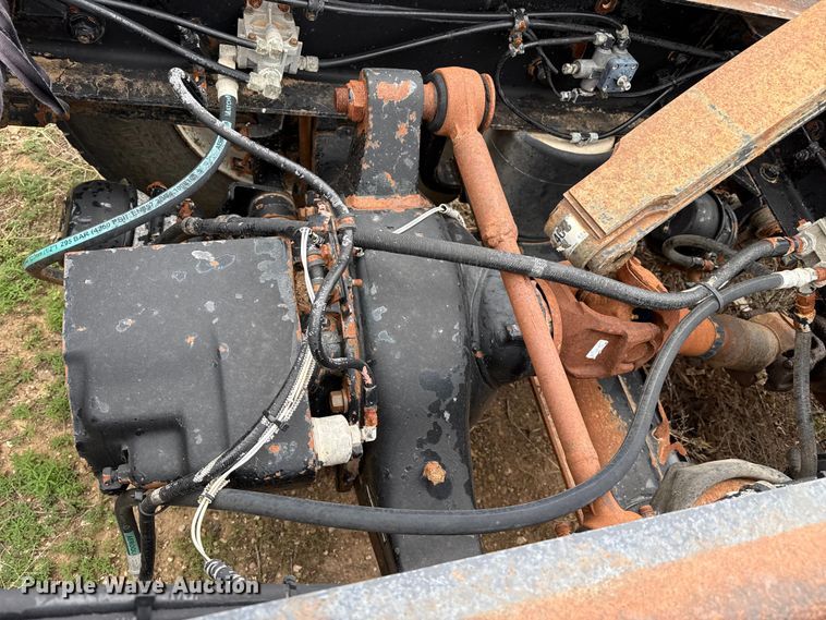 image for item FB6807 1997 Western Star 4964EX truck cab and chassis