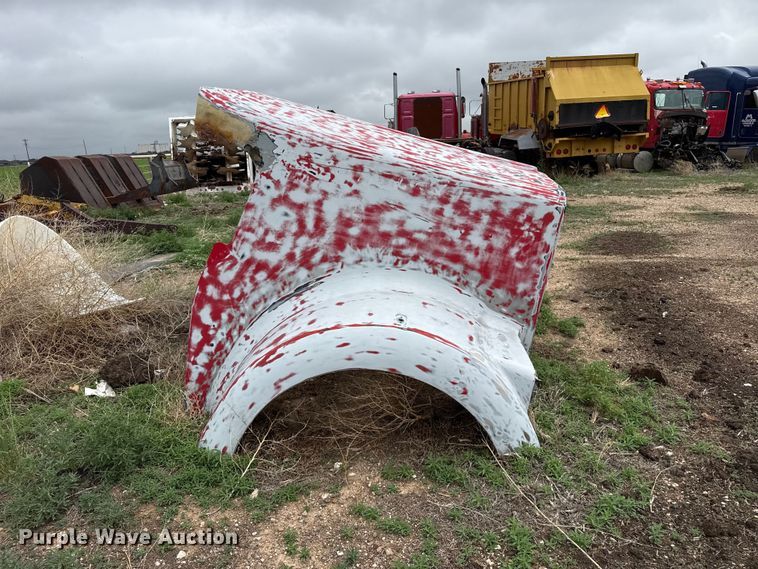 image for item FB6811 Semi truck hood