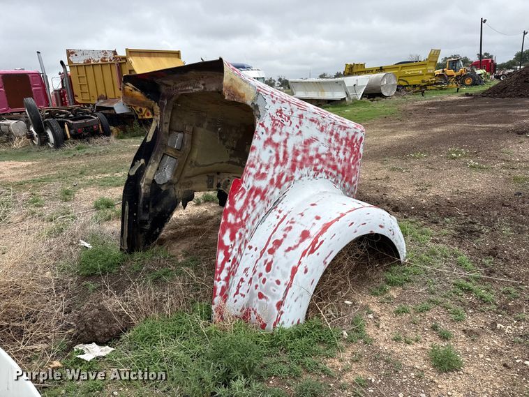 image for item FB6811 Semi truck hood