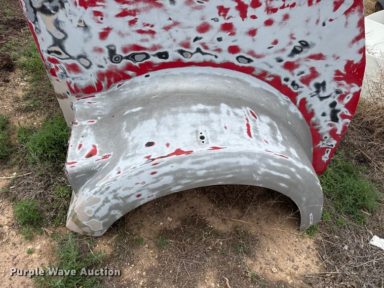 image for item FB6811 Semi truck hood