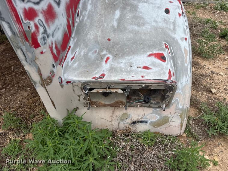 image for item FB6811 Semi truck hood