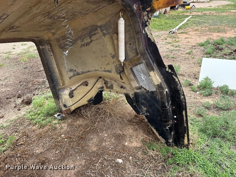 image for item FB6811 Semi truck hood
