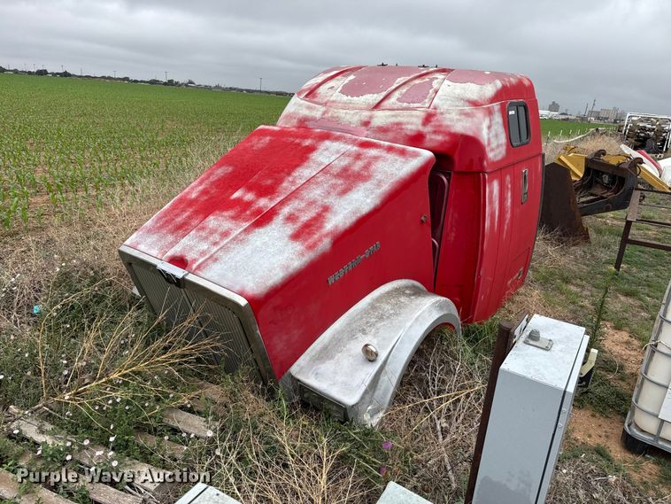 image for item FB6812 Western Star truck hood and 72