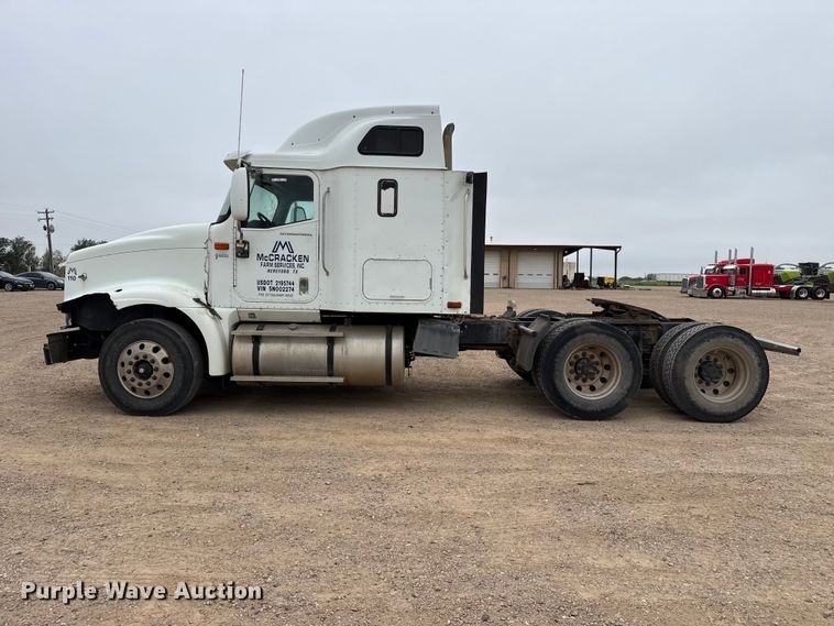 image for item FB6817 2005 International 9400i semi truck