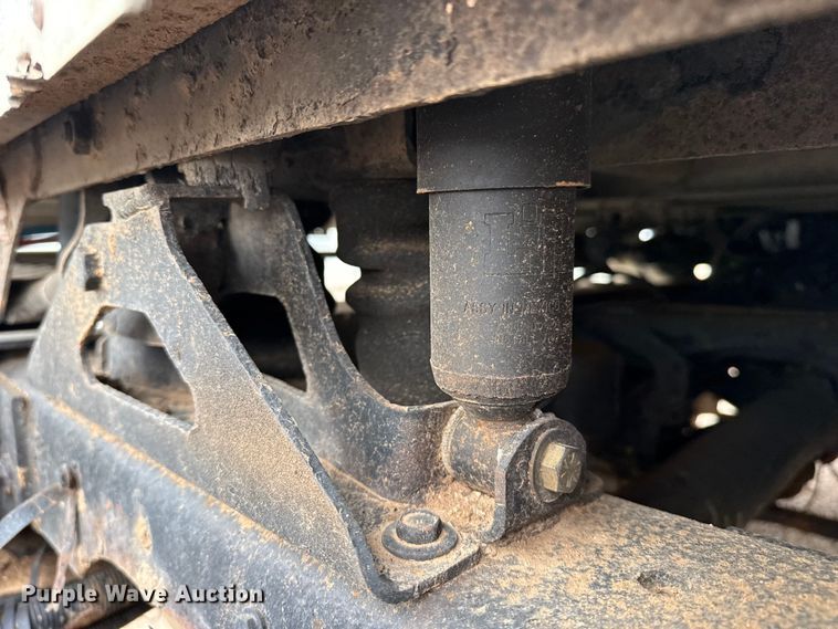 image for item FB6817 2005 International 9400i semi truck