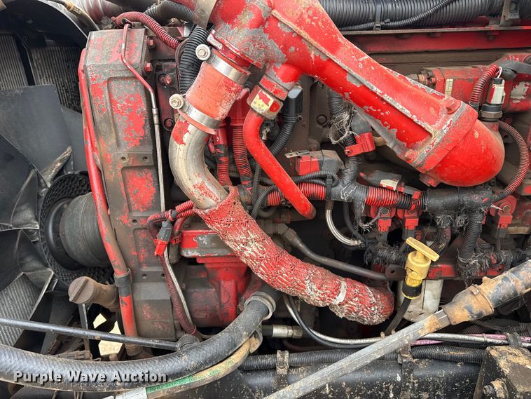 image for item FB6817 2005 International 9400i semi truck