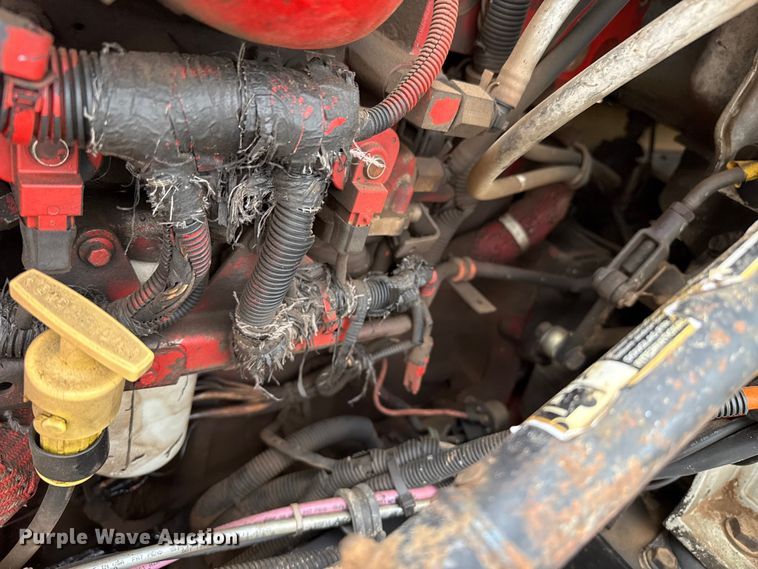 image for item FB6817 2005 International 9400i semi truck