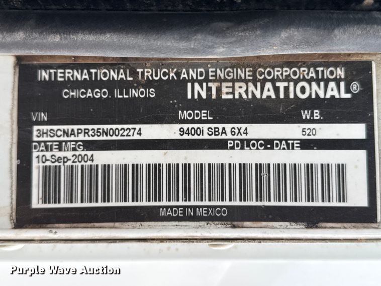 image for item FB6817 2005 International 9400i semi truck