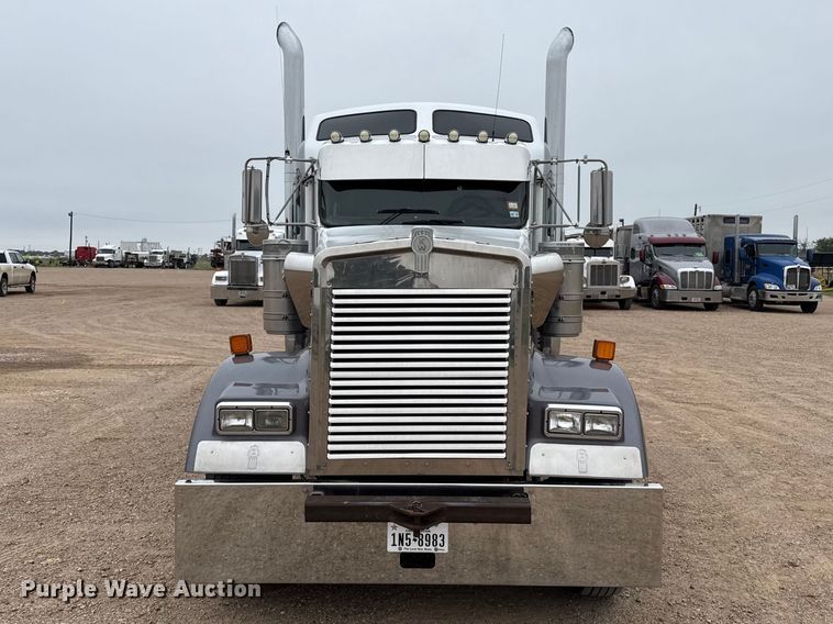 image for item FB6820 1997 Kenworth W900B semi truck