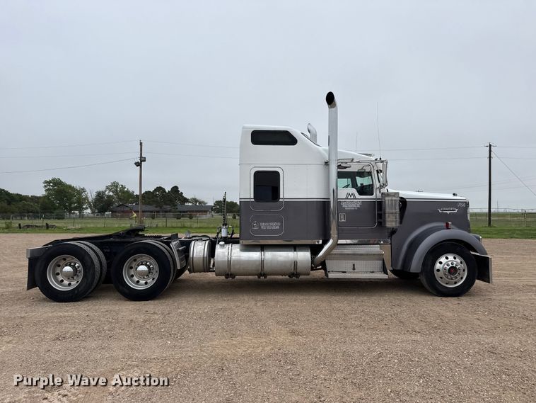 image for item FB6820 1997 Kenworth W900B semi truck