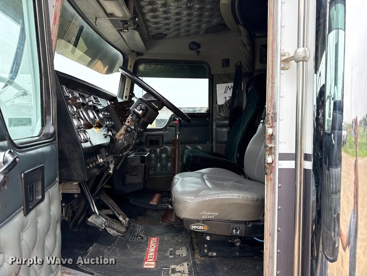 image for item FB6820 1997 Kenworth W900B semi truck