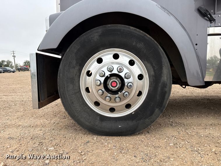 image for item FB6820 1997 Kenworth W900B semi truck