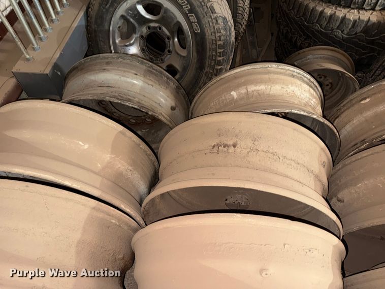image for item FB6821 (31) wheels