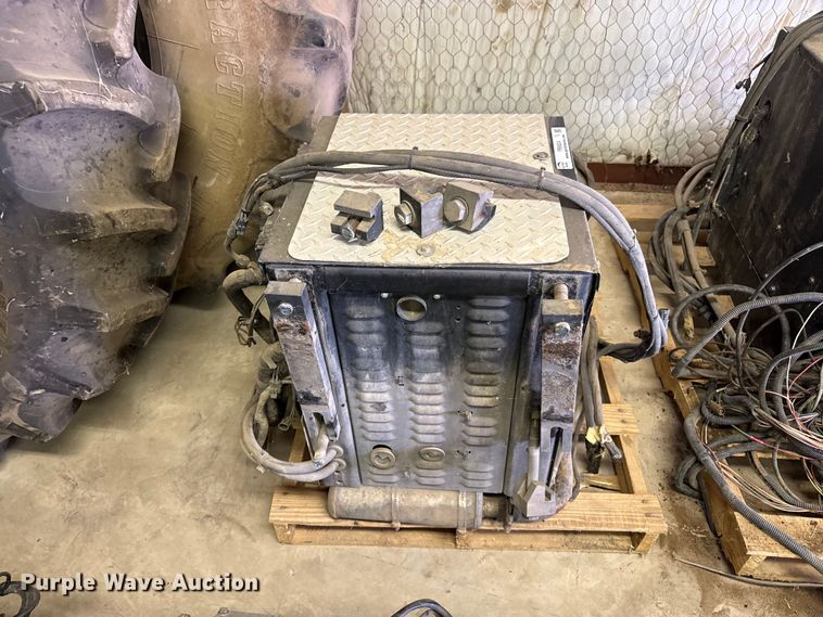 image for item FB6824 Thermo King auxiliary power unit
