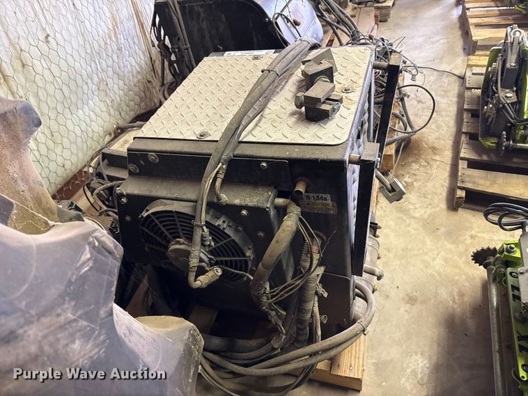 image for item FB6824 Thermo King auxiliary power unit