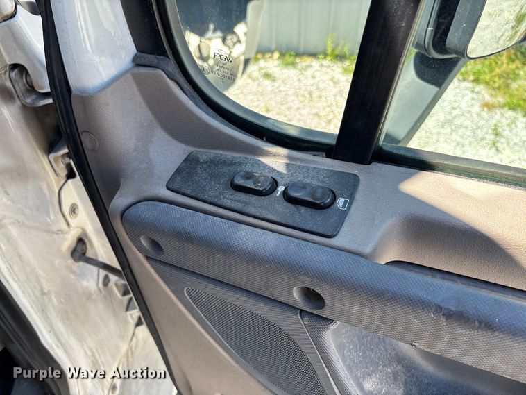 image for item FC1657 2018 Freightliner Cascadia 125 semi truck