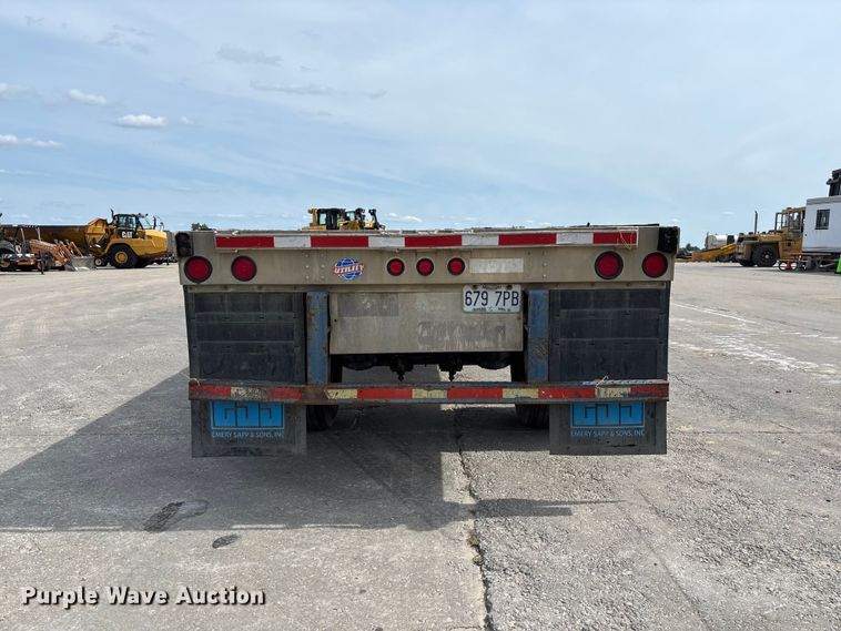 image for item FC1694 1999 Utility FS2CHA flatbed trailer