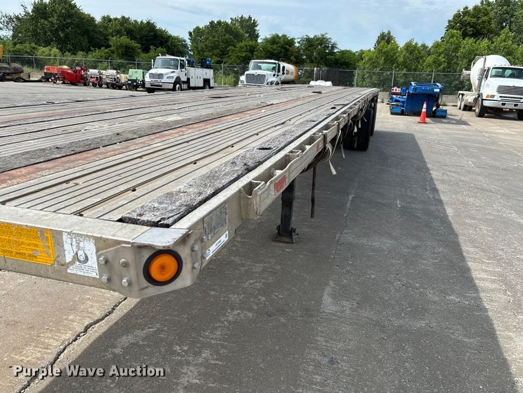 image for item FC1694 1999 Utility FS2CHA flatbed trailer