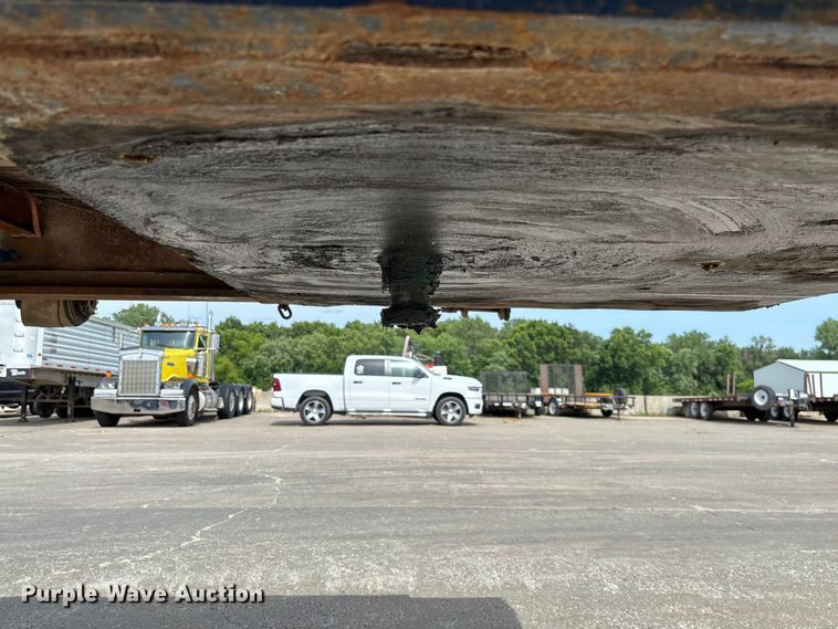 image for item FC1694 1999 Utility FS2CHA flatbed trailer