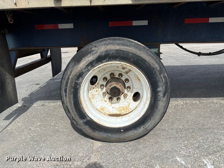 image for item FC1694 1999 Utility FS2CHA flatbed trailer