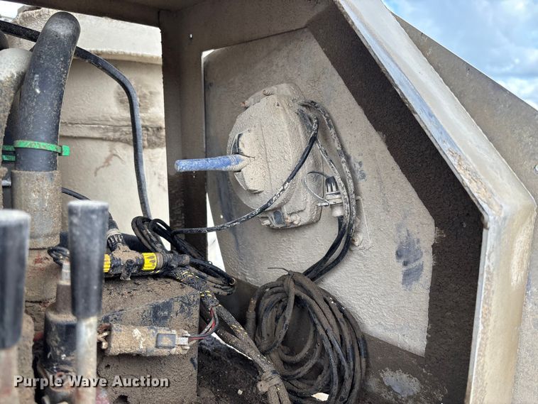 image for item FC1727 2018 Pacer AT35LW feed delivery trailer