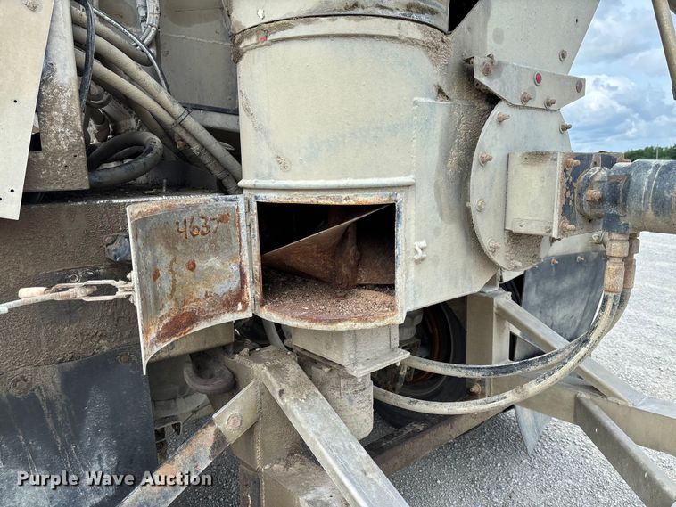 image for item FC1727 2018 Pacer AT35LW feed delivery trailer