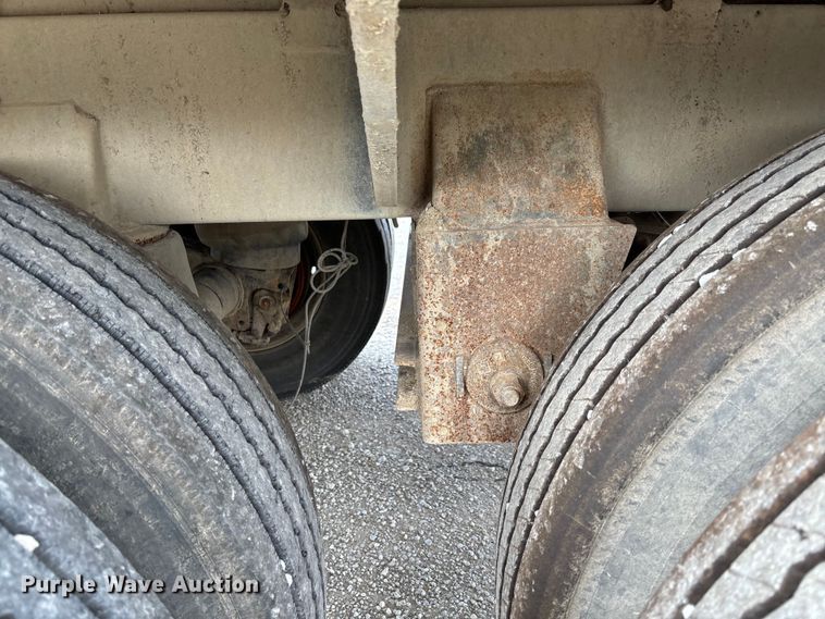 image for item FC1727 2018 Pacer AT35LW feed delivery trailer