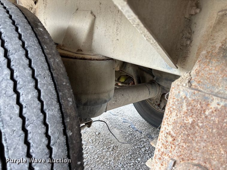 image for item FC1727 2018 Pacer AT35LW feed delivery trailer