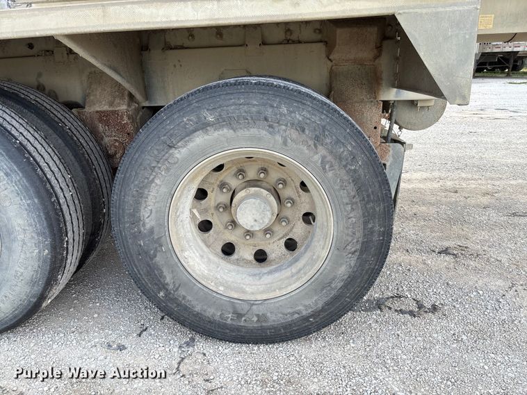 image for item FC1727 2018 Pacer AT35LW feed delivery trailer