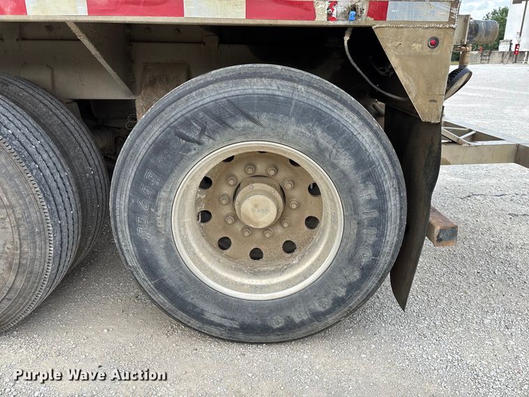 image for item FC1727 2018 Pacer AT35LW feed delivery trailer