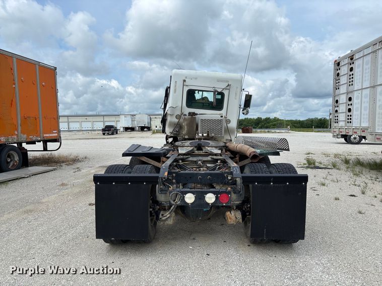 image for item FC1728 2020 Kenworth T800 semi truck