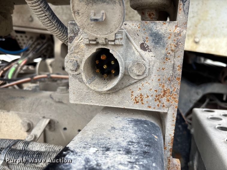 image for item FC1728 2020 Kenworth T800 semi truck
