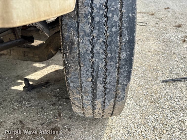 image for item FC1728 2020 Kenworth T800 semi truck