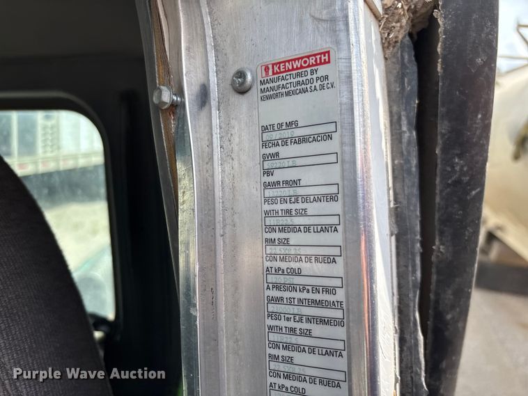 image for item FC1728 2020 Kenworth T800 semi truck