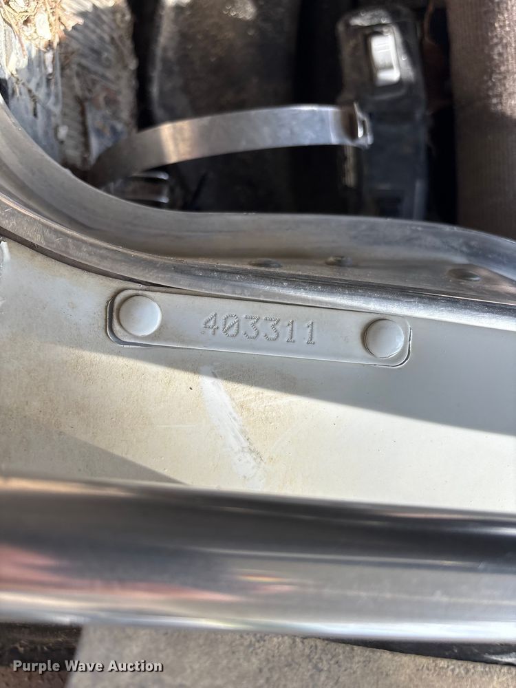 image for item FC1728 2020 Kenworth T800 semi truck