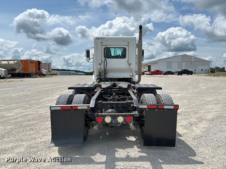 image for item FC1729 2020 Kenworth T800 semi truck
