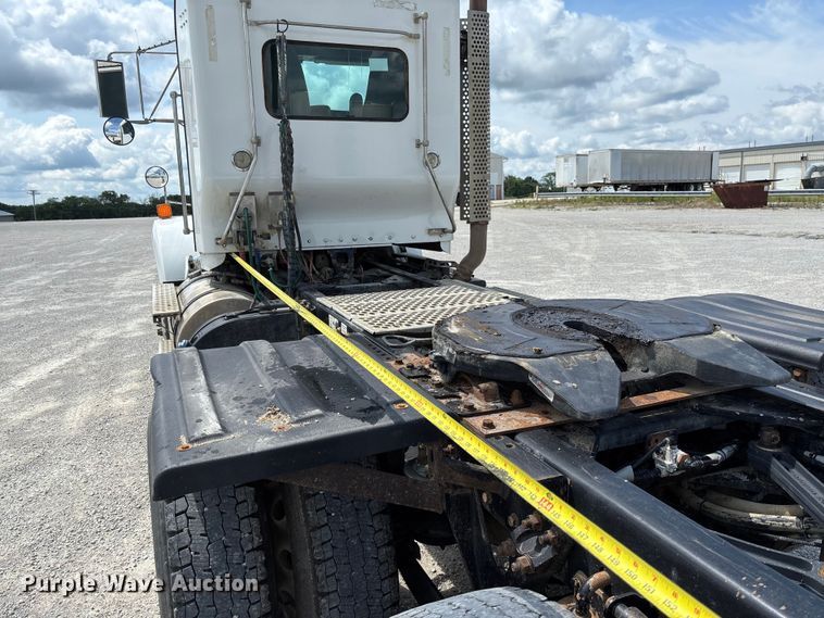 image for item FC1729 2020 Kenworth T800 semi truck