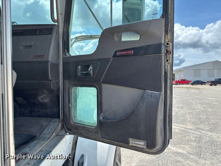 image for item FC1729 2020 Kenworth T800 semi truck