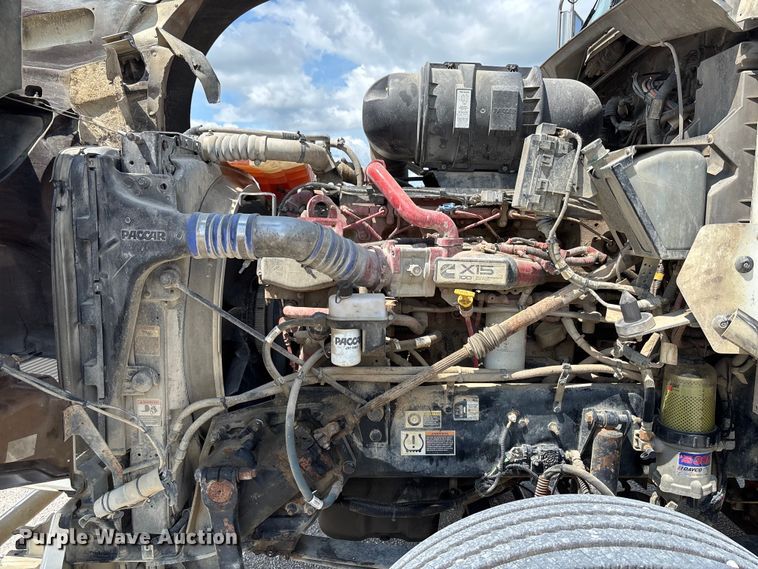 image for item FC1729 2020 Kenworth T800 semi truck