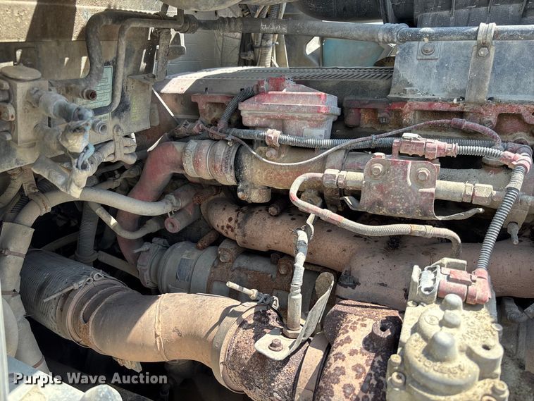 image for item FC1729 2020 Kenworth T800 semi truck
