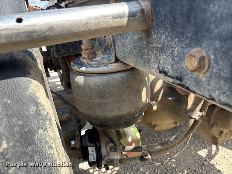 image for item FC1729 2020 Kenworth T800 semi truck