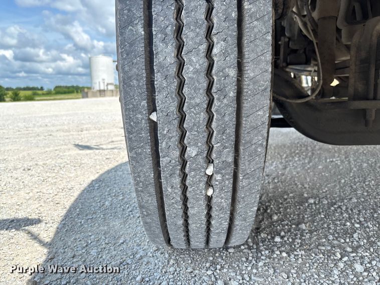 image for item FC1729 2020 Kenworth T800 semi truck