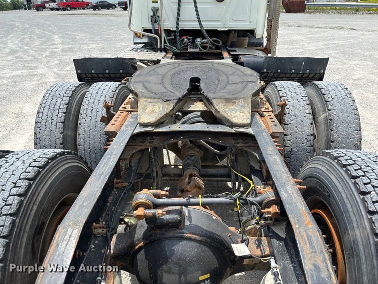 image for item FC1730 2016 Mack CXU613 semi truck
